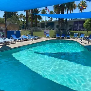 Resort Ccbc - A Gay Men's Cathedral City